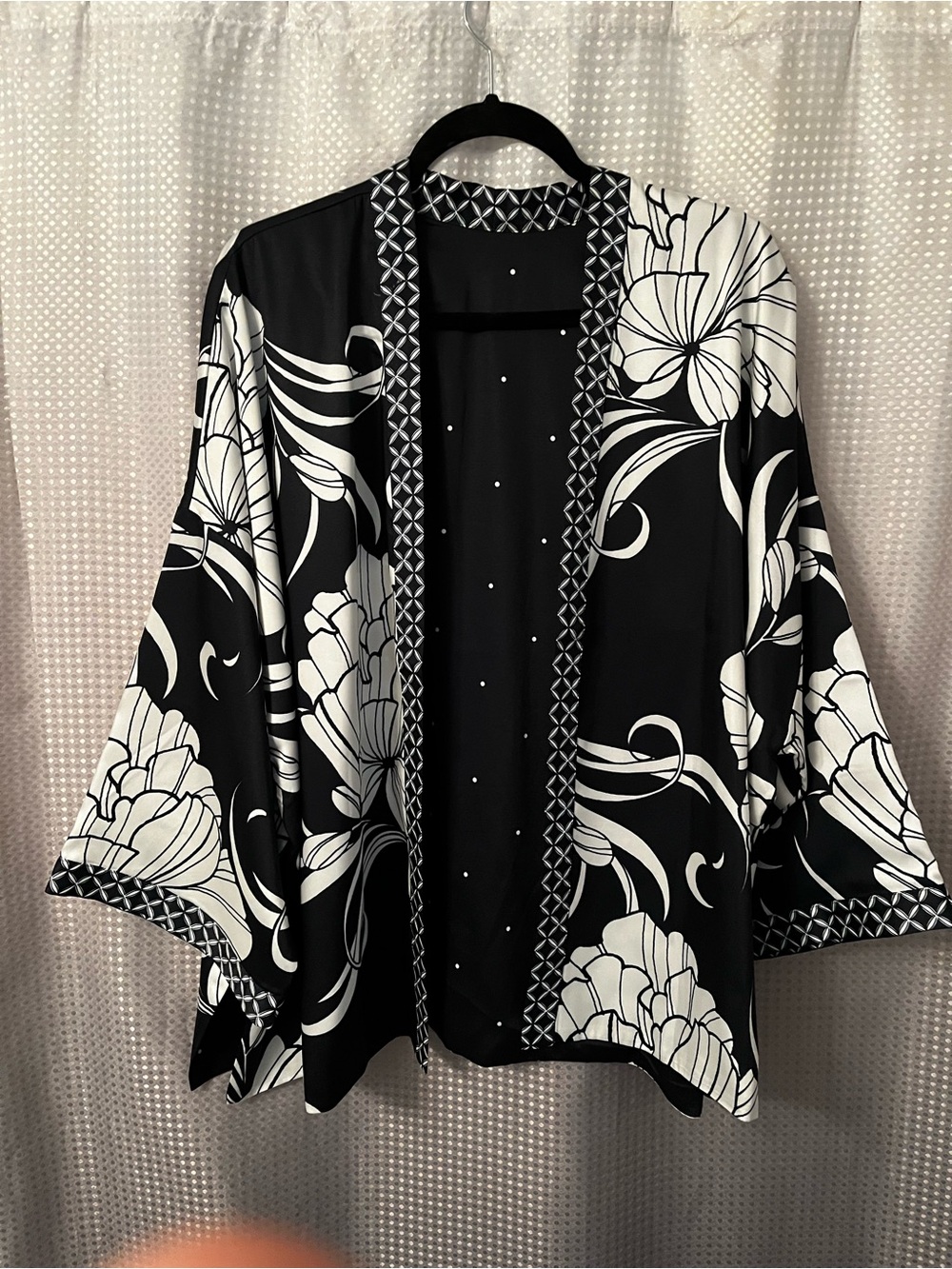Chico's Black & White Reversible Floral Kimono Cardigan